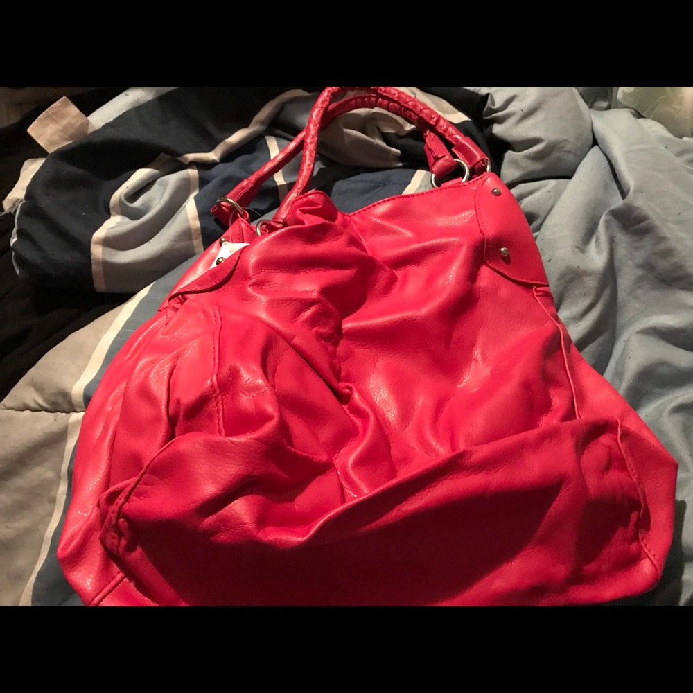🚨Available until 4/8/18🚨Big Pink Purse